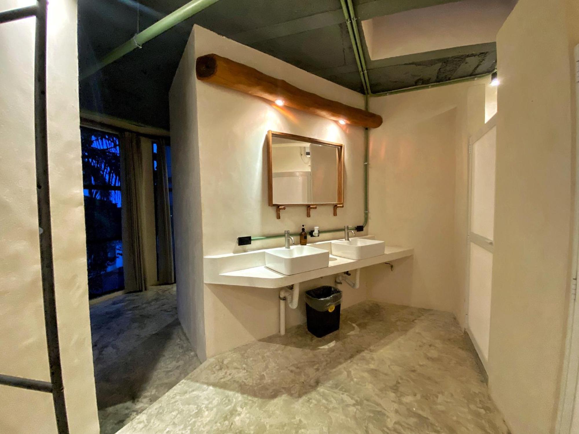 Elmar Hostel Бакалар Экстерьер фото